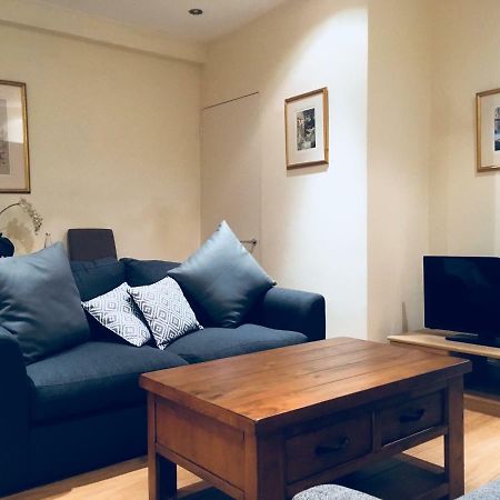 Large 2 Bedroom 2 Bathroom Apartment In Westminster Лондон Екстериор снимка