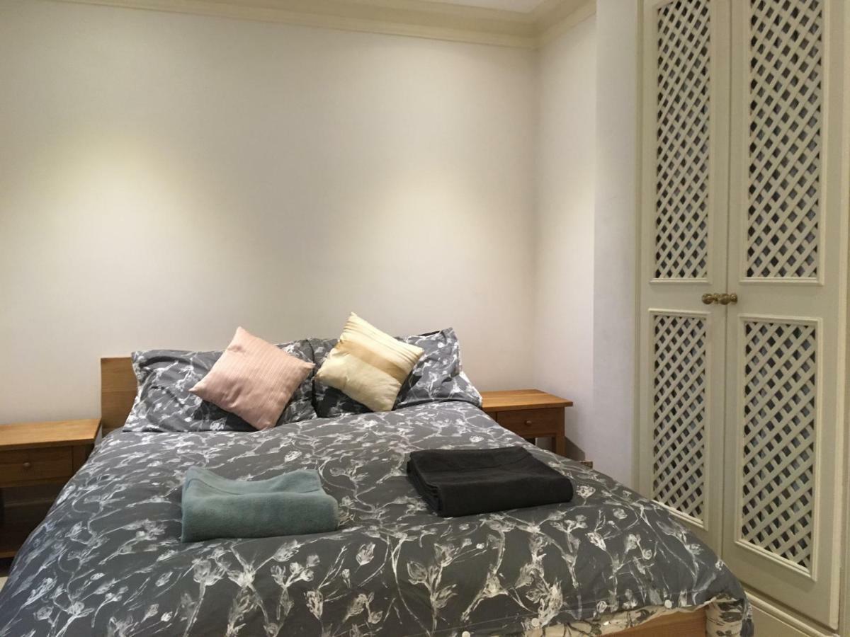 Large 2 Bedroom 2 Bathroom Apartment In Westminster Лондон Екстериор снимка