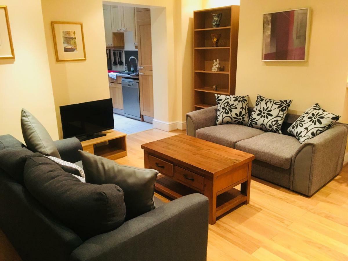 Large 2 Bedroom 2 Bathroom Apartment In Westminster Лондон Екстериор снимка