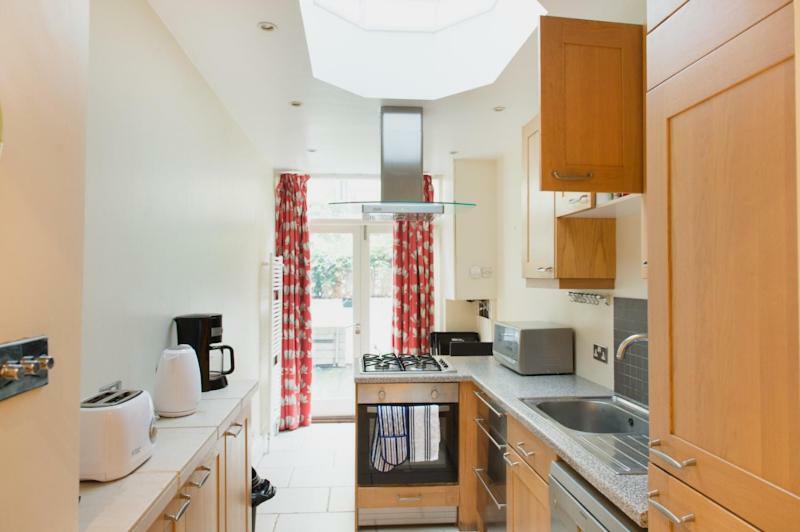 Large 2 Bedroom 2 Bathroom Apartment In Westminster Лондон Екстериор снимка